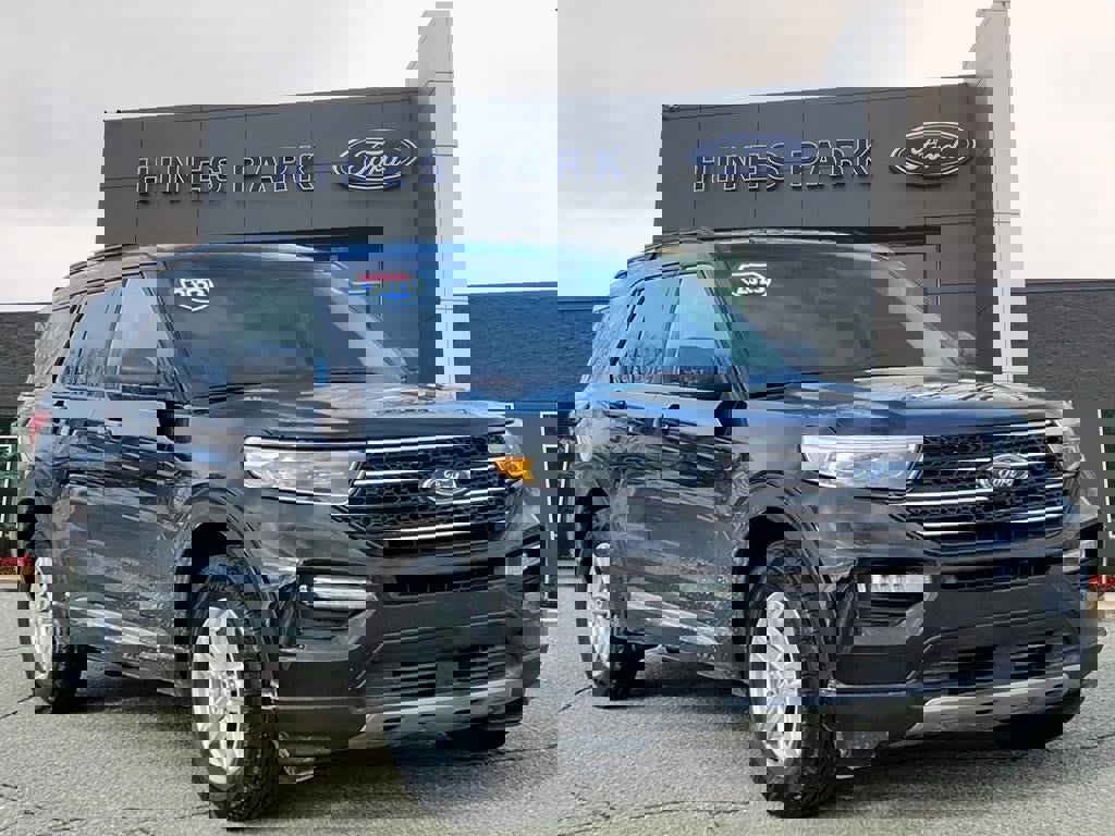 Certified 2023 Ford Explorer XLT w/ Equipment Group 202A