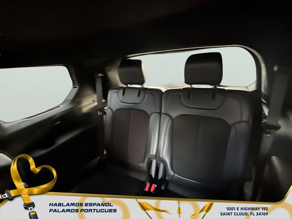 Used 2023 Jeep Grand Cherokee L Laredo image 26