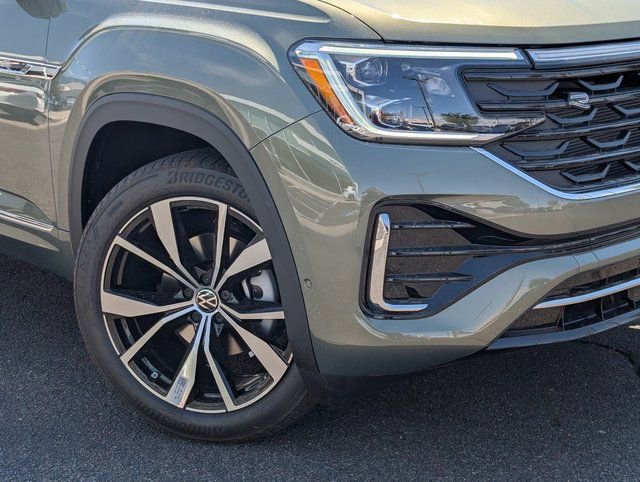 New 2026 Volkswagen Atlas SEL Premium R-Line image 2