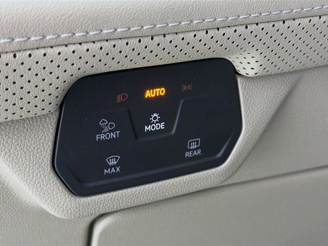 Used 2025 Volkswagen Atlas SE image 10