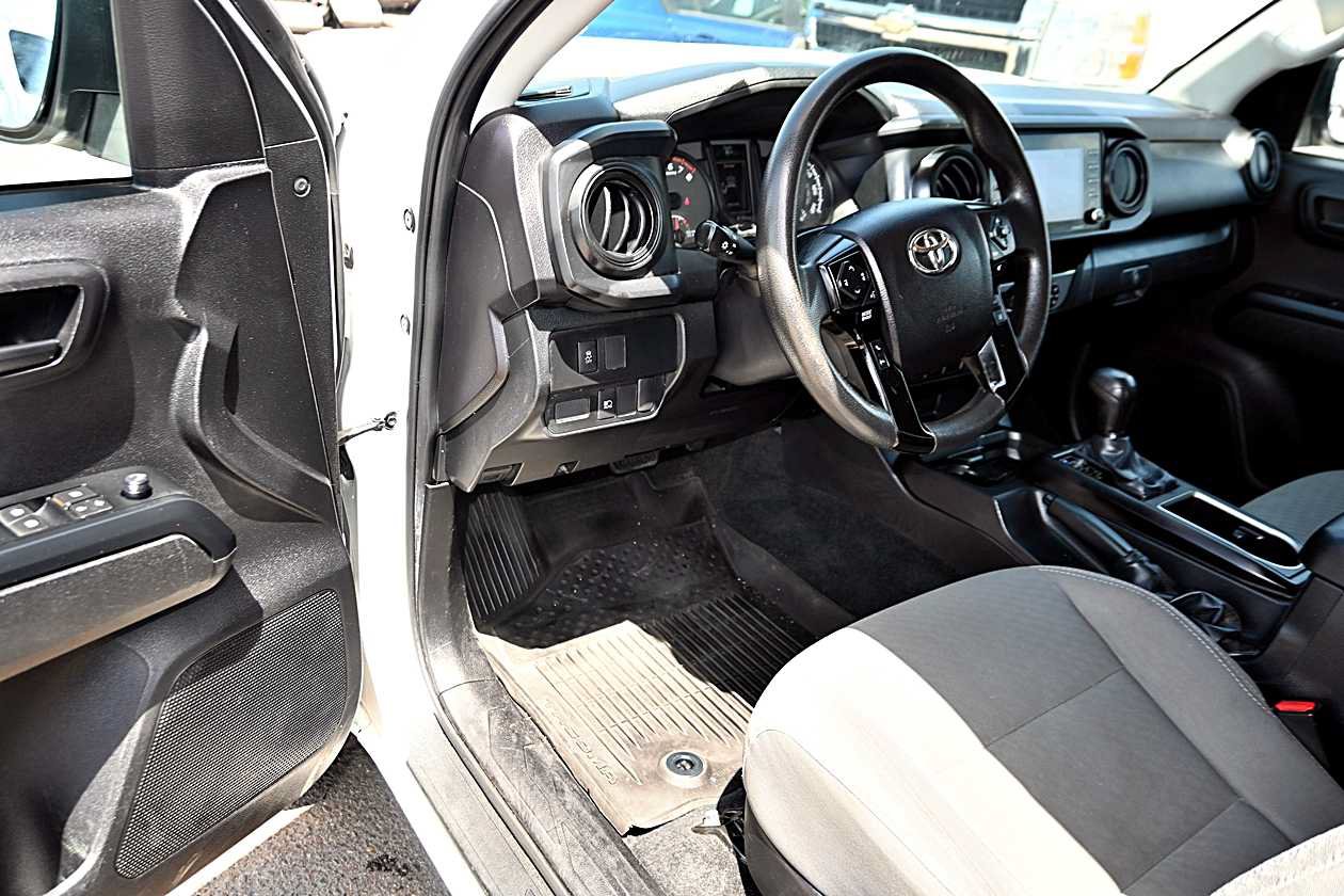 Used 2022 Toyota Tacoma SR RWD image 14