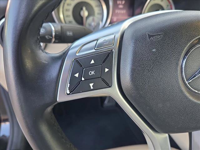 Used 2013 Mercedes-Benz SLK 250 image 19