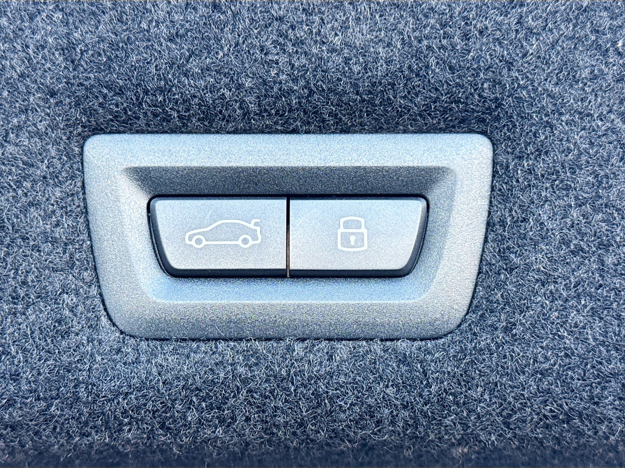 New 2026 BMW i7 xDrive60 w/ Premium Package AWD/4WD image 13