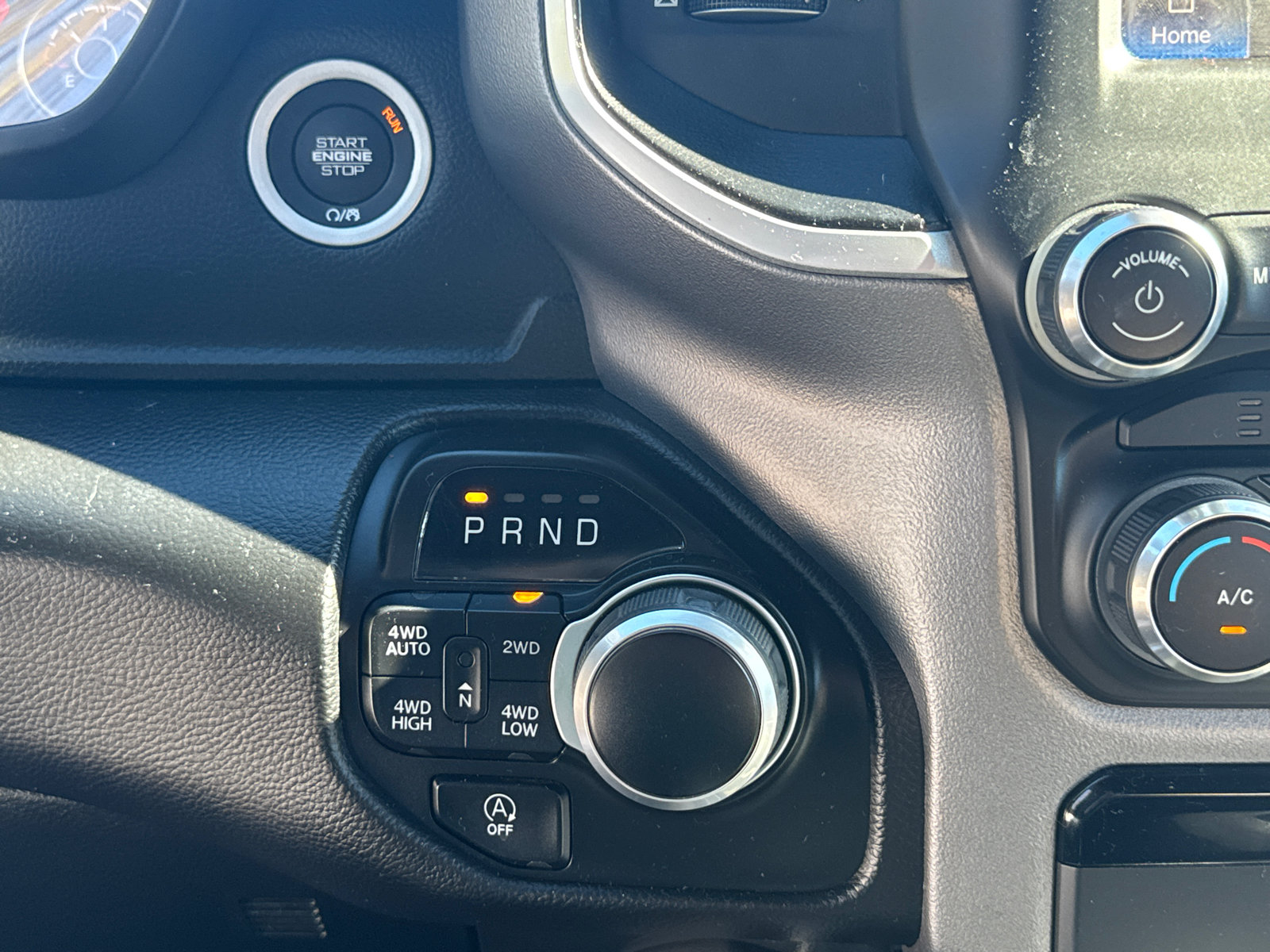 Used 2022 RAM 1500 Big Horn AWD/4WD image 14