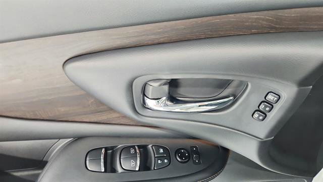 Used 2024 Nissan Murano Platinum w/ Cargo Package image 20
