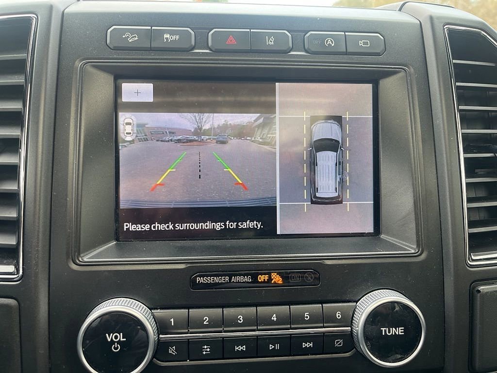 Used 2021 Ford Expedition Limited image 9