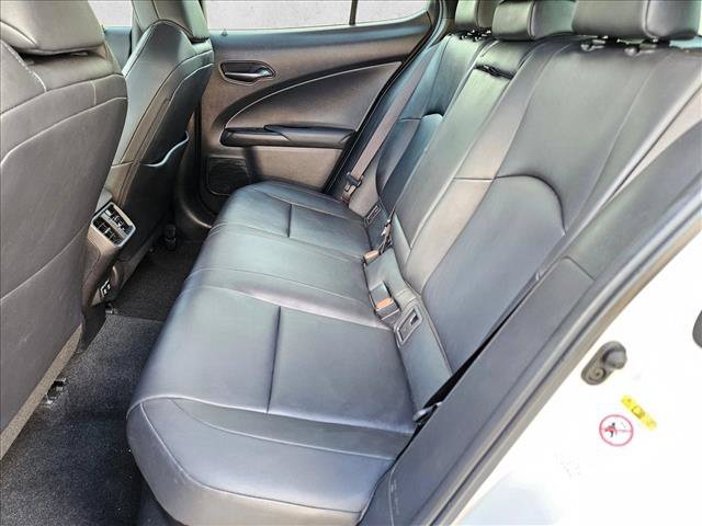 Used 2019 Lexus UX 250h w/ Premium Package AWD/4WD image 18