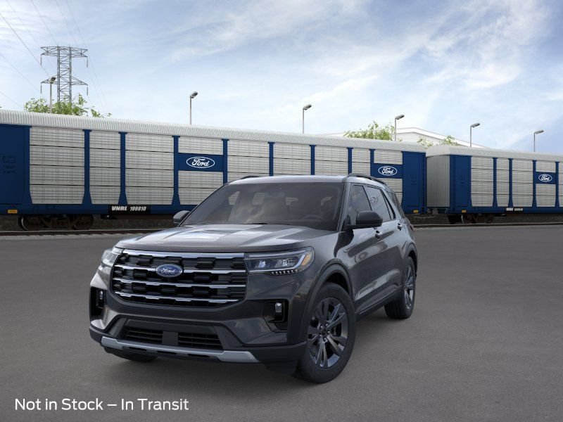 New 2026 Ford Explorer Active w/ Active Comfort Package AWD/4WD image 2