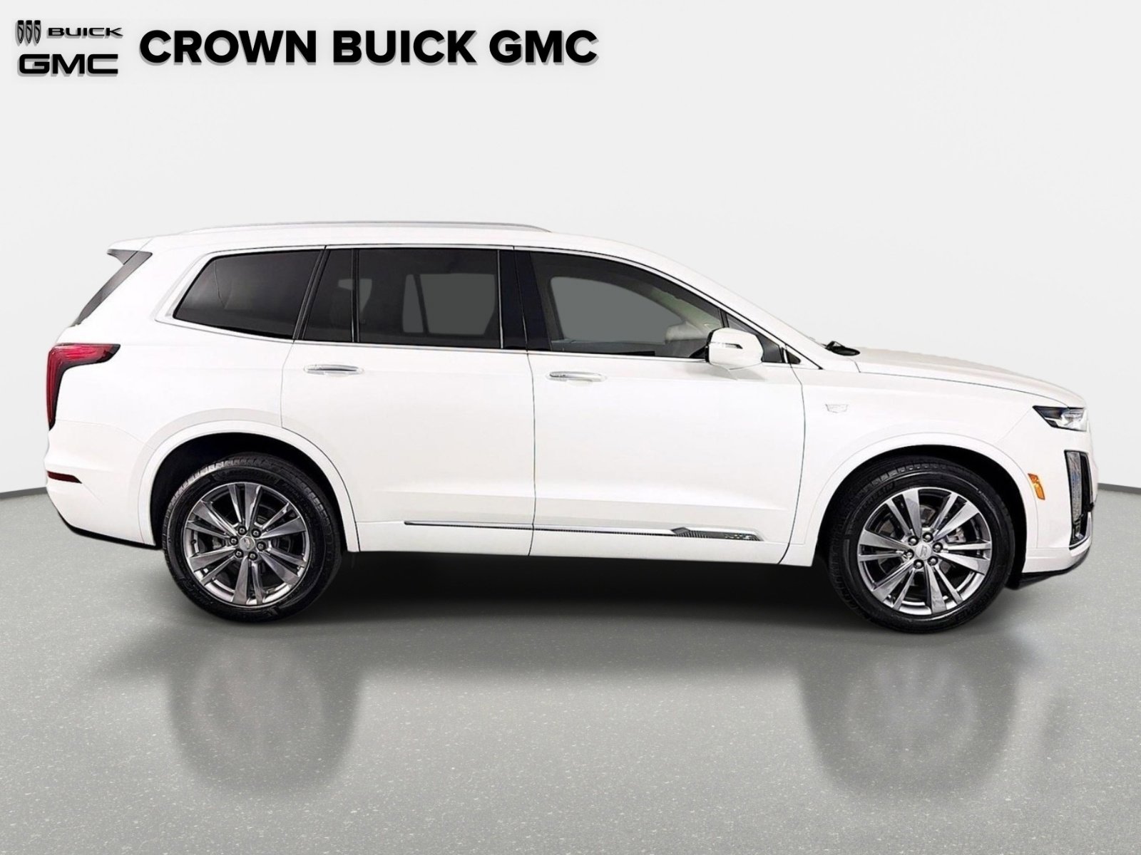 Used 2023 Cadillac XT6 Premium Luxury image 5