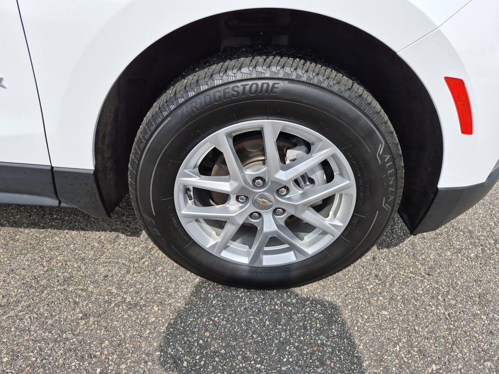 Certified 2024 Chevrolet Equinox LT AWD/4WD image 33