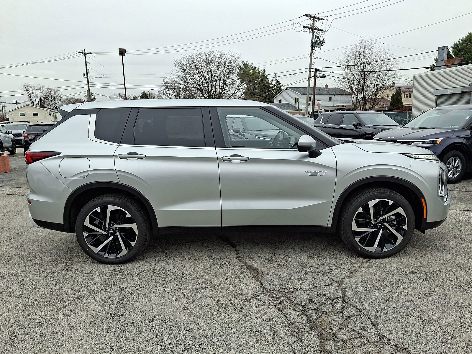 New 2025 Mitsubishi Outlander SE AWD/4WD image 9