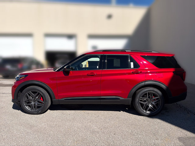 New 2026 Ford Explorer ST w/ Sun And Sound Package AWD/4WD image 10