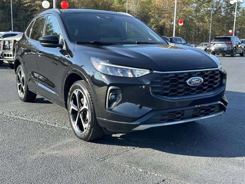 Used 2023 Ford Escape ST-Line Select w/ Tech Pack #1 image 5