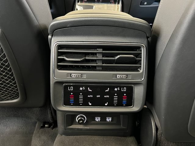 Used 2019 Audi Q8 Prestige AWD/4WD image 41