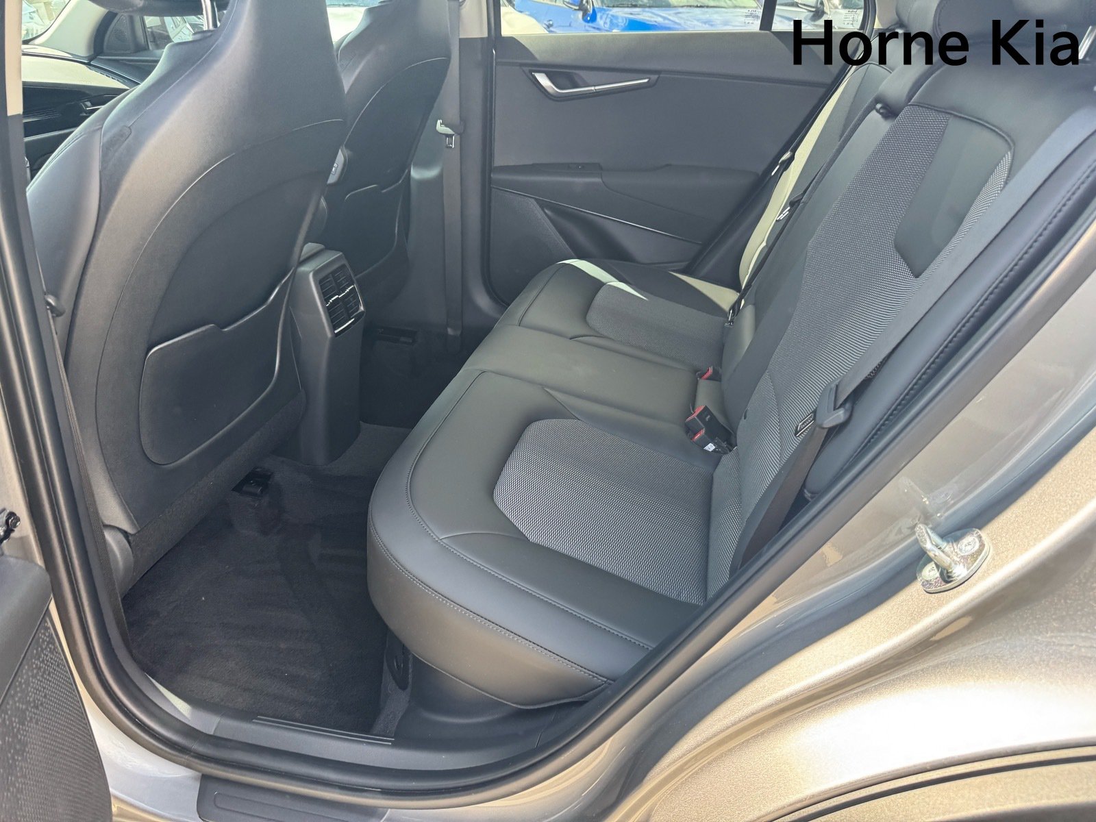 Certified 2025 Kia Niro EX FWD image 13