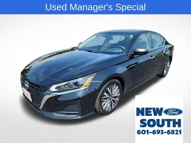 Used 2024 Nissan Altima 2.5 SV