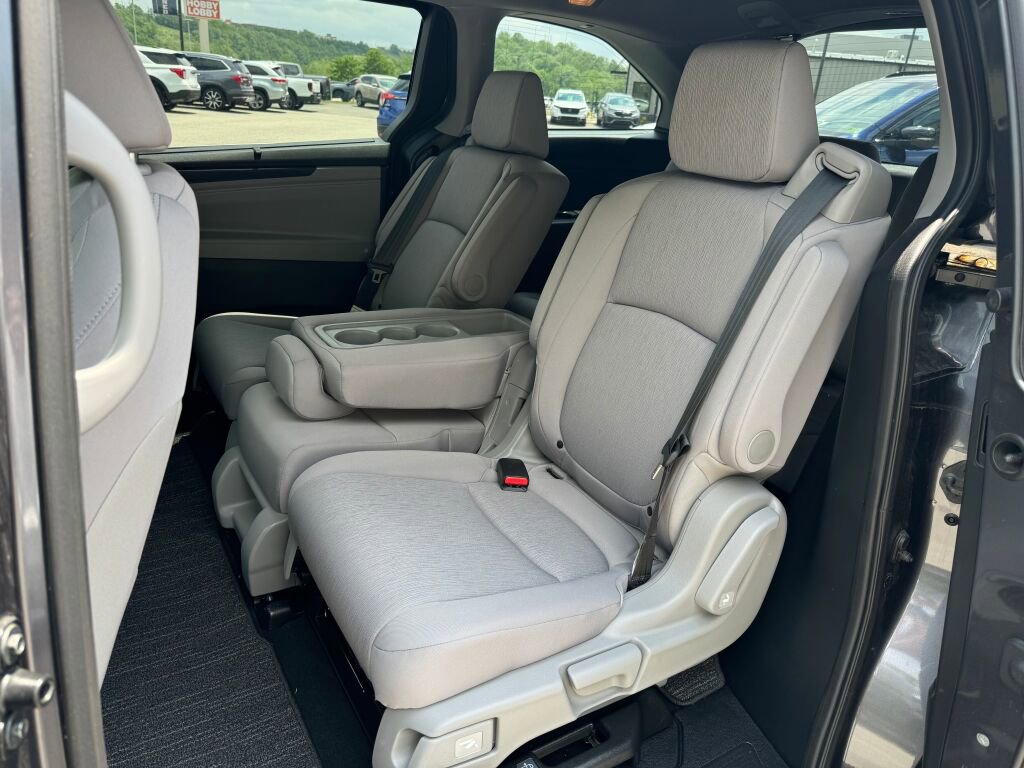 Used 2023 Honda Odyssey EX image 15