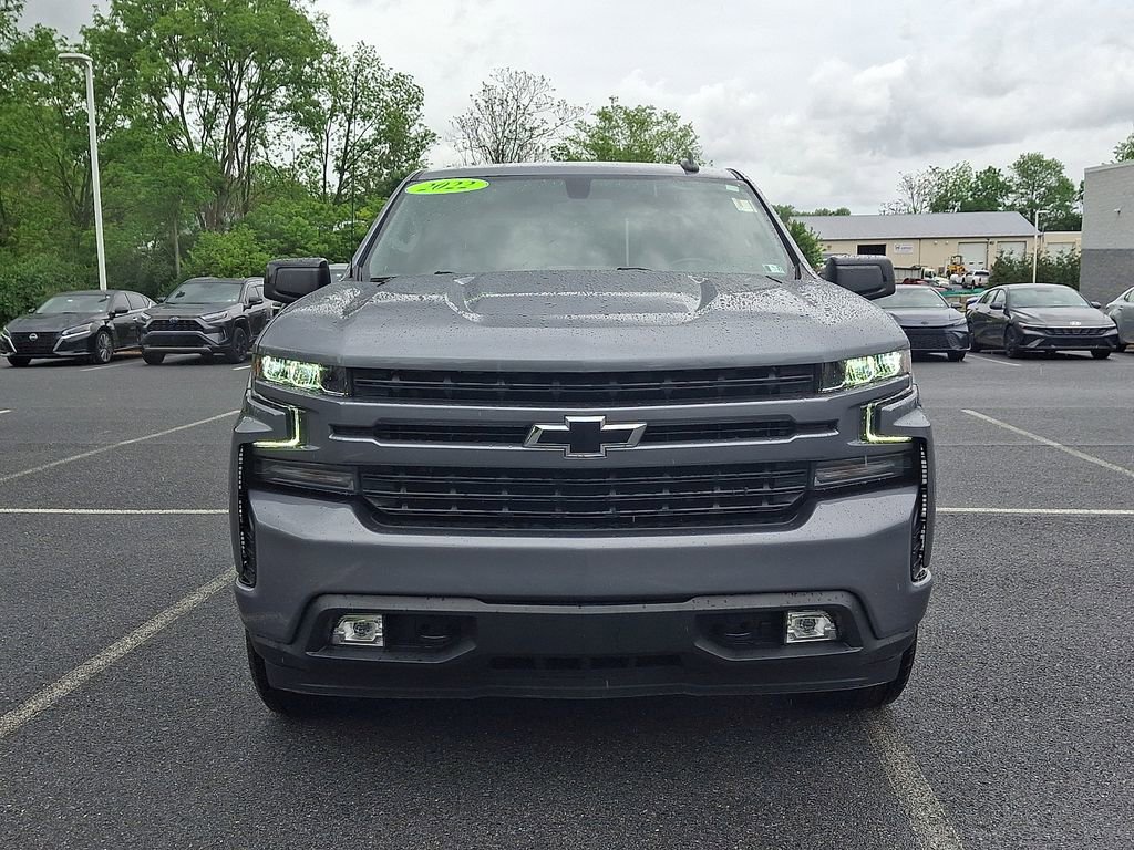 Used 2022 Chevrolet Silverado 1500 RST w/ LPO, Blackout Package AWD/4WD image 2