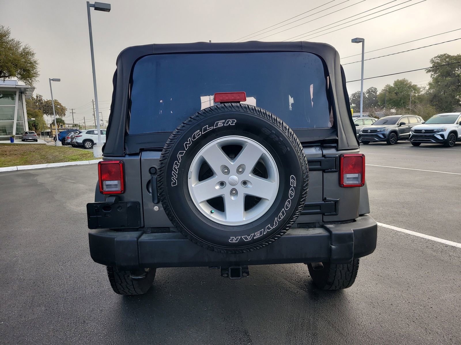 Used 2018 Jeep Wrangler Sport image 7