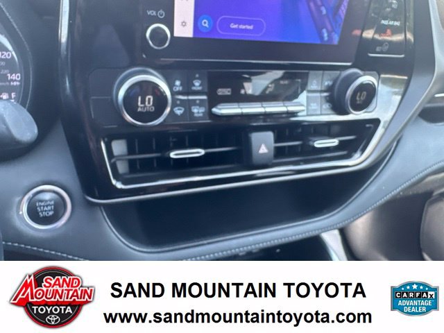 Used 2024 Toyota Highlander LE FWD image 20