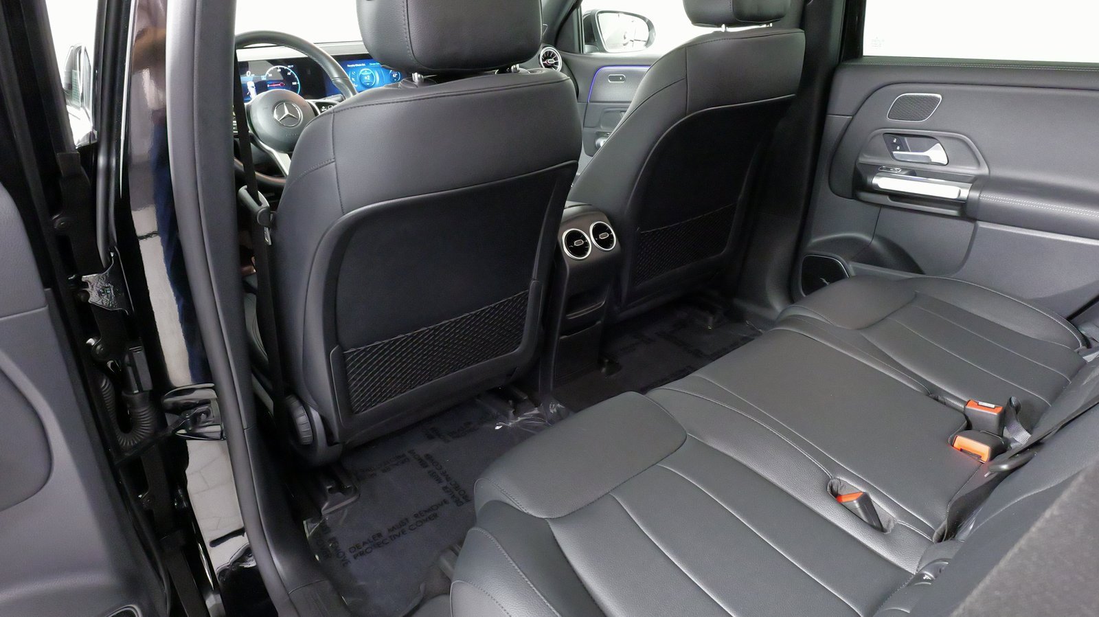 Used 2022 Mercedes-Benz EQB 300 4MATIC image 34