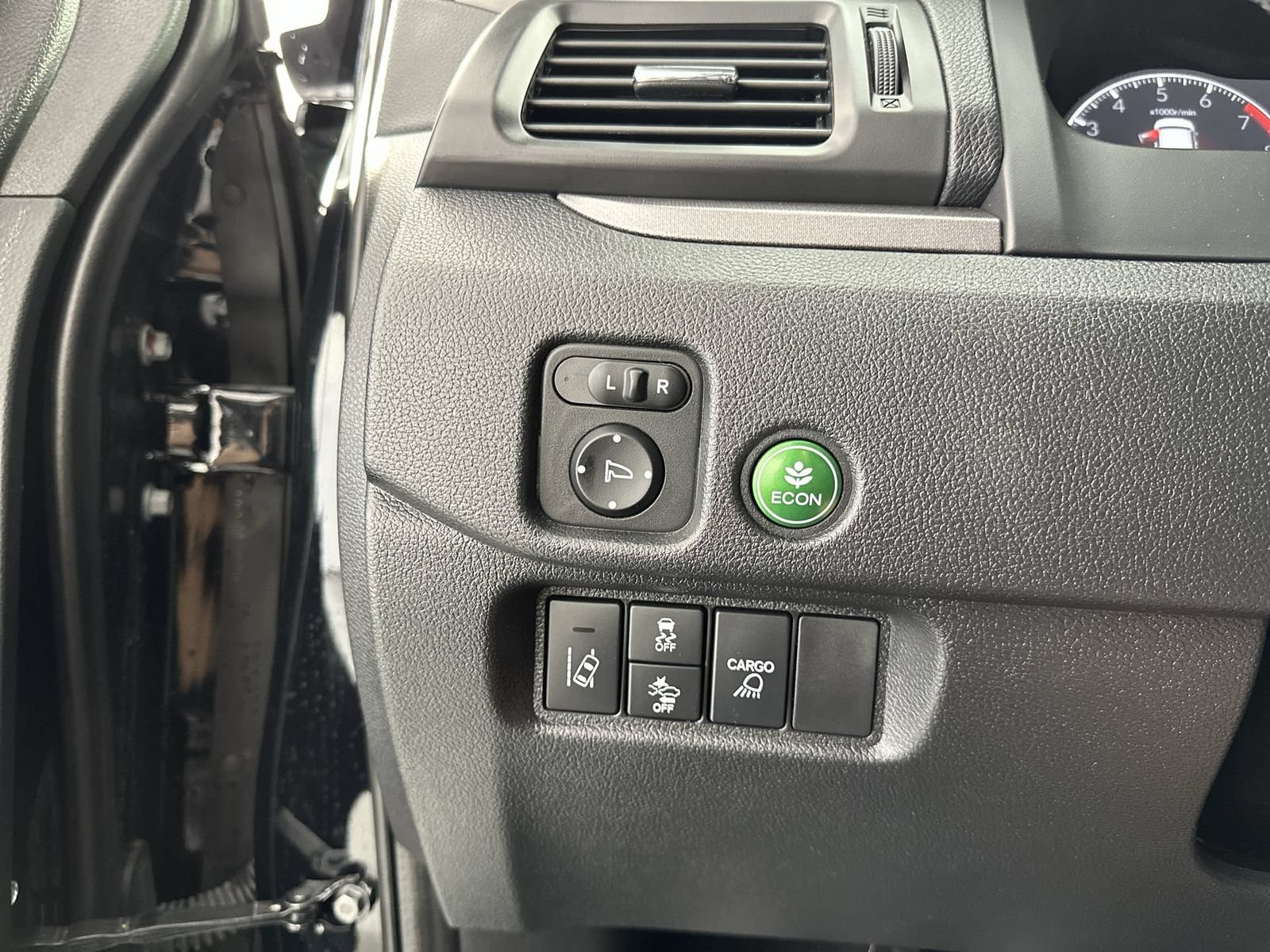 Used 2025 Honda Ridgeline Sport image 18