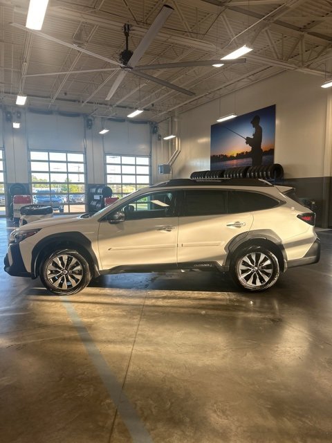 New 2025 Subaru Outback Touring w/ Popular Package #2 image 9
