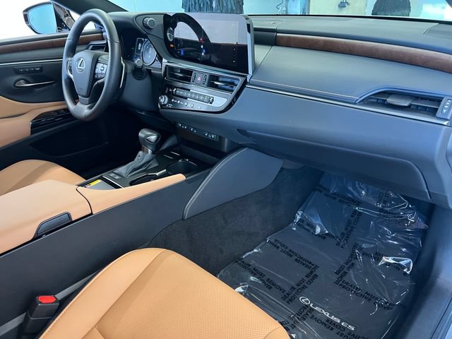 Used 2025 Lexus ES 300h w/ Premium Package FWD image 48