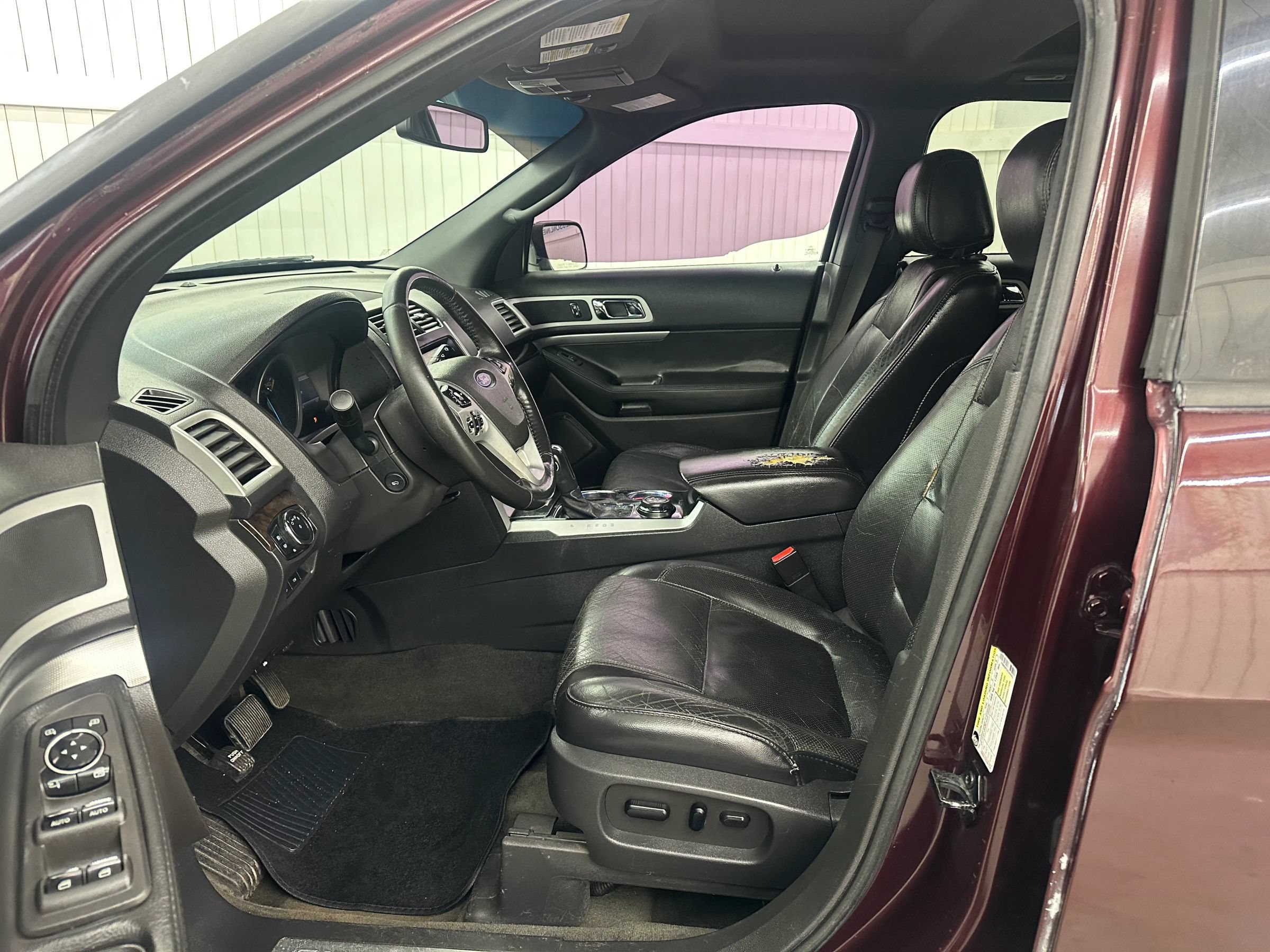 Used 2011 Ford Explorer Limited w/ 301A Rapid Spec Order Code AWD/4WD image 9