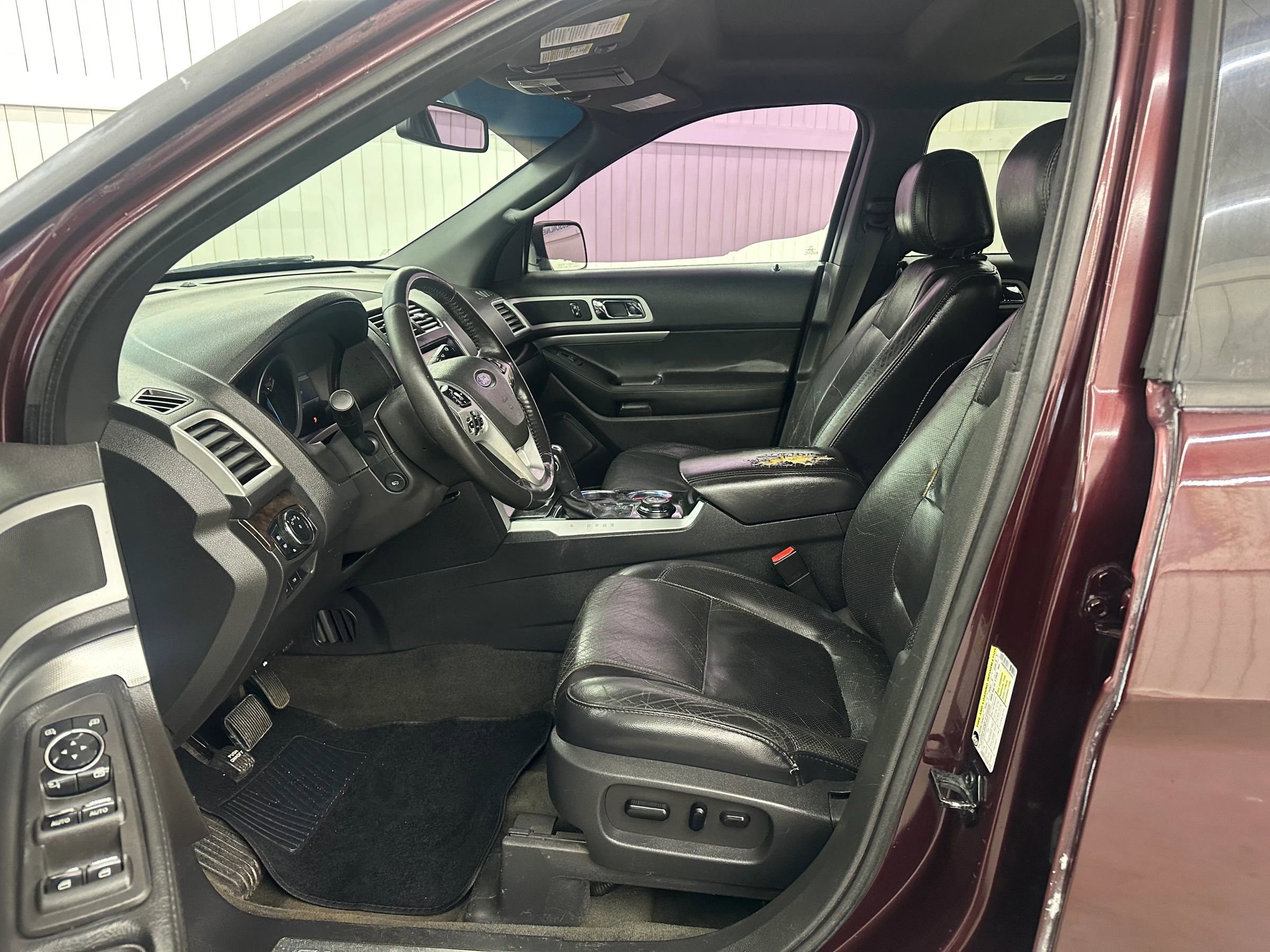 Used 2011 Ford Explorer Limited w/ 301A Rapid Spec Order Code image 9
