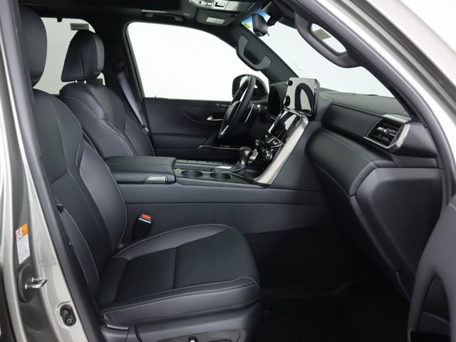 New 2026 Lexus LX 600 4WD w/ Appearance Package image 13