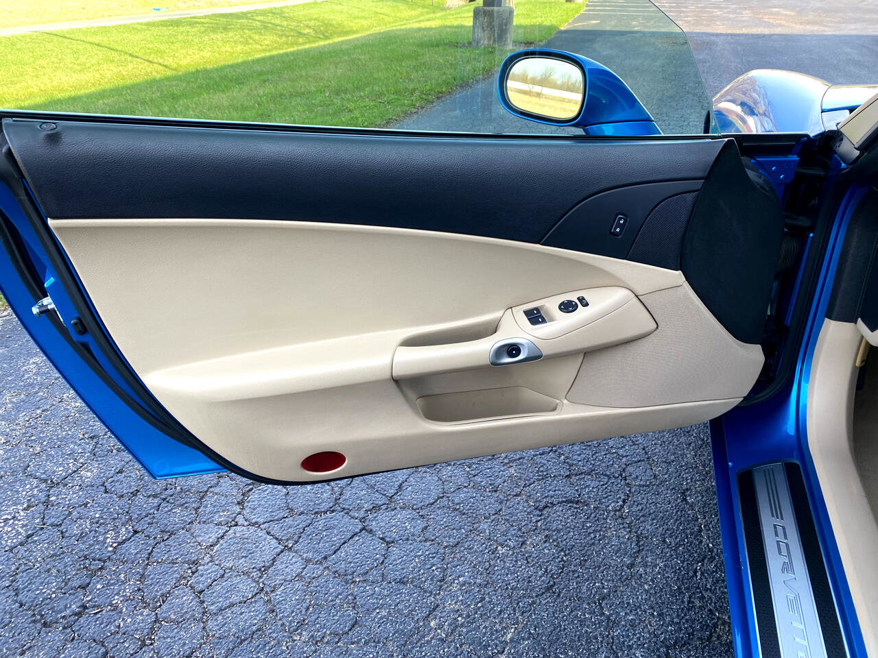 Used 2009 Chevrolet Corvette Convertible w/ Preferred Equipment Group image 23