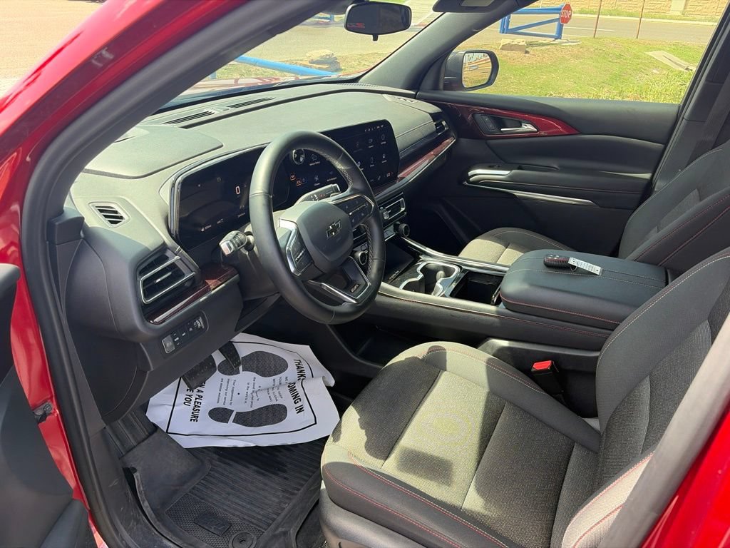 Used 2024 Chevrolet Traverse Z71 w/ LPO, Floor Liner Package AWD/4WD image 10
