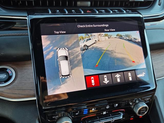 Certified 2022 Jeep Grand Cherokee Summit w/ Luxury Tech Group V image 28