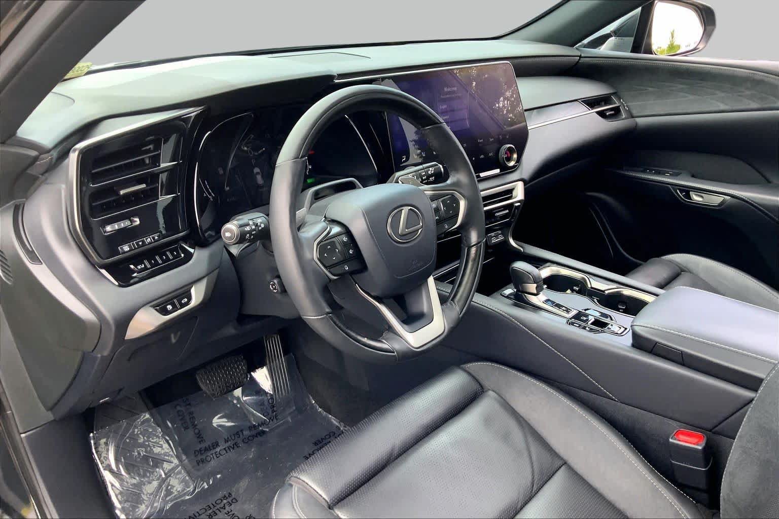 Used 2023 Lexus RX 350 w/ Cold Area Package AWD/4WD image 18