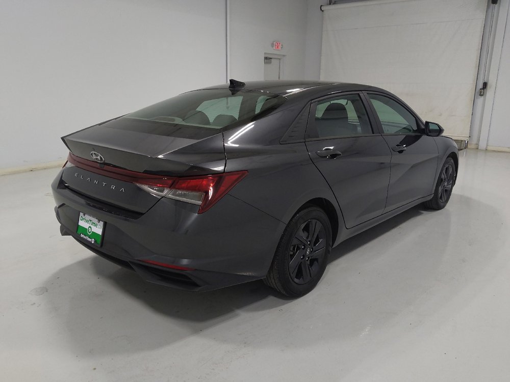 Used 2022 Hyundai Elantra SEL FWD image 9