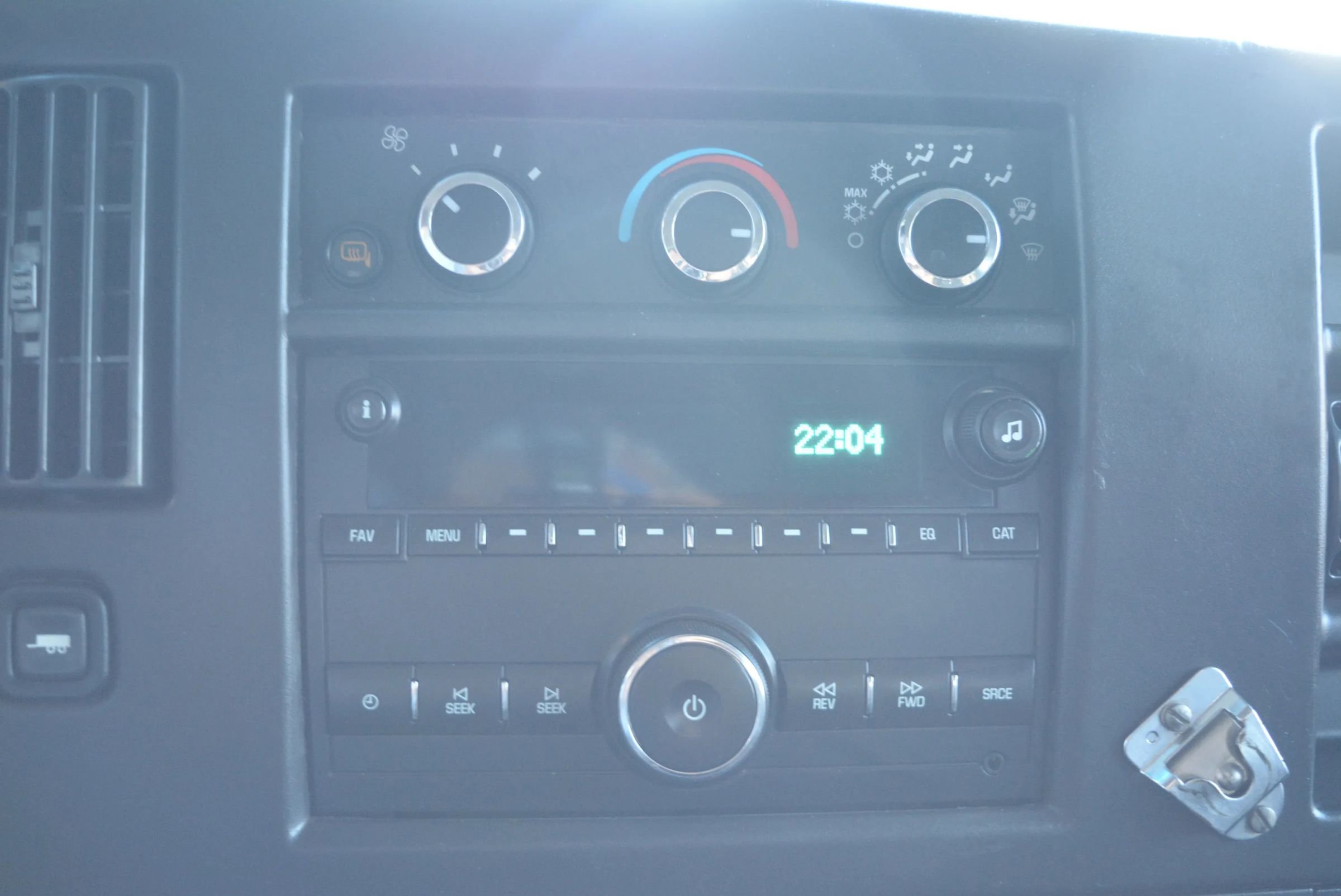 Used 2017 Chevrolet Express 3500 LS image 23