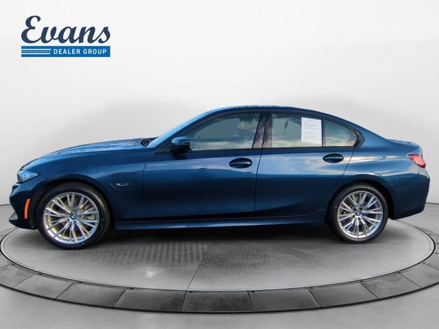Used 2023 BMW 330e xDrive w/ Premium Package image 3