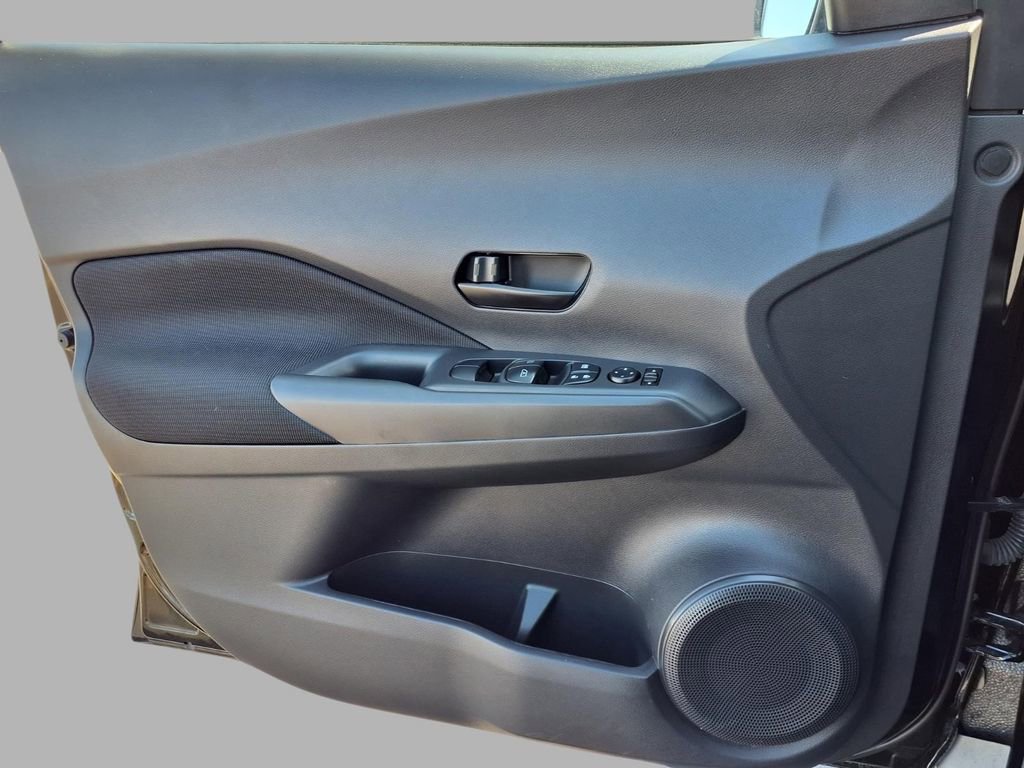 Used 2025 Nissan Kicks Play S FWD image 20