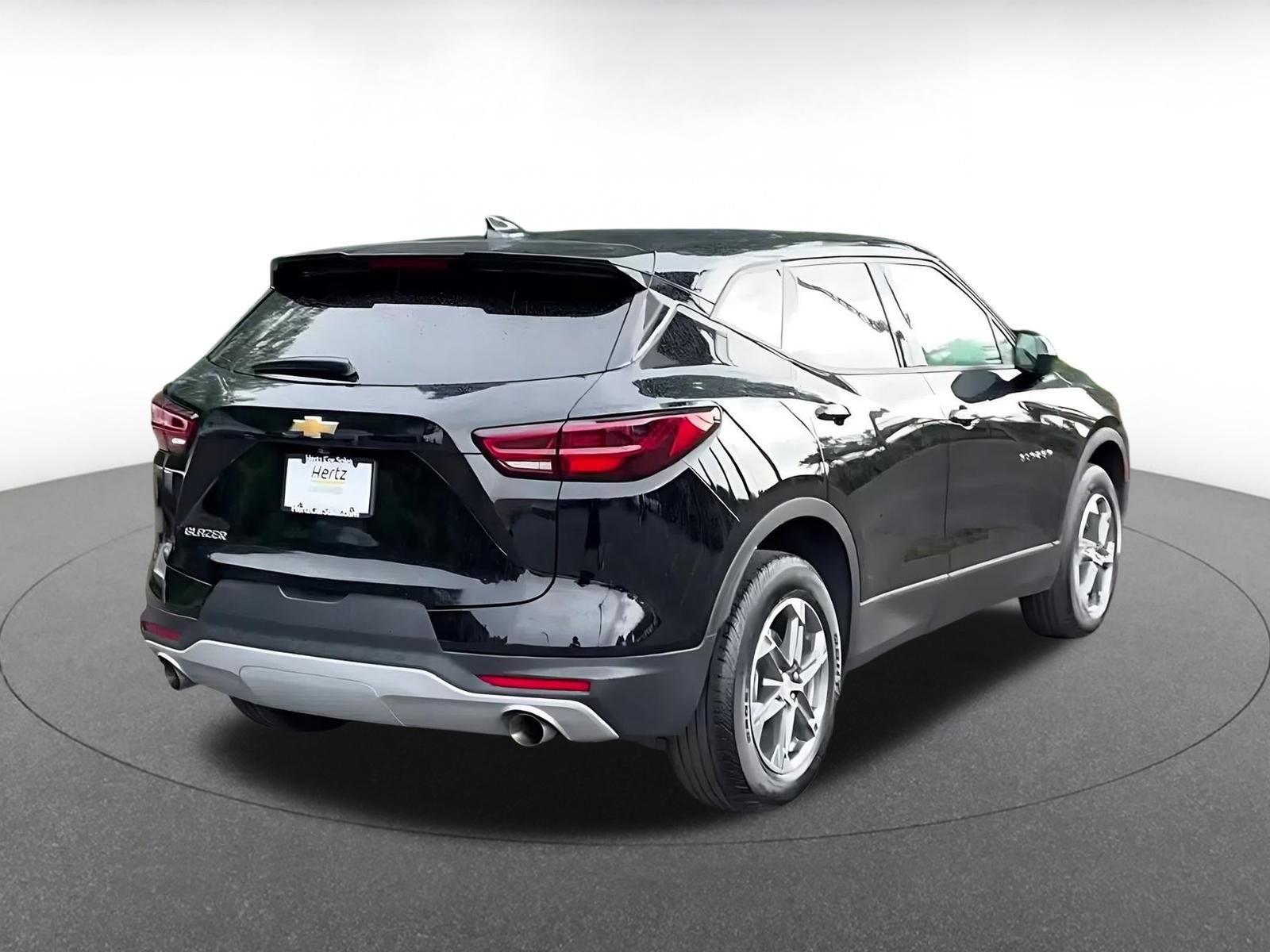 Used 2025 Chevrolet Blazer LT FWD image 14