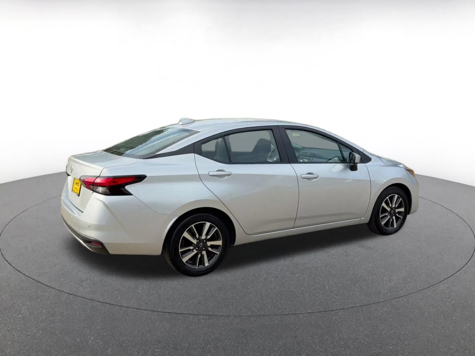 Used 2025 Nissan Versa SV FWD image 12