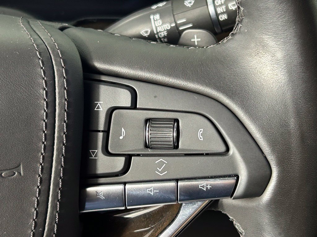 Used 2024 Cadillac Escalade Sport Platinum AWD/4WD image 35