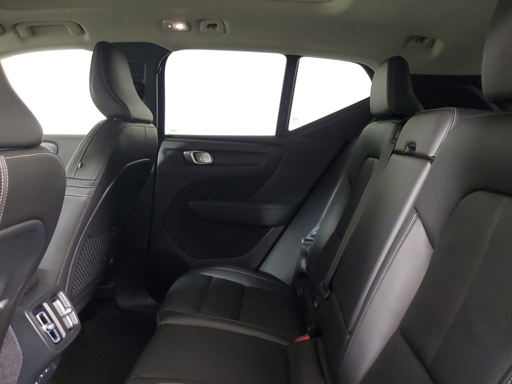 Used 2023 Volvo XC40 B5 Plus w/ Driver Assist Package image 11