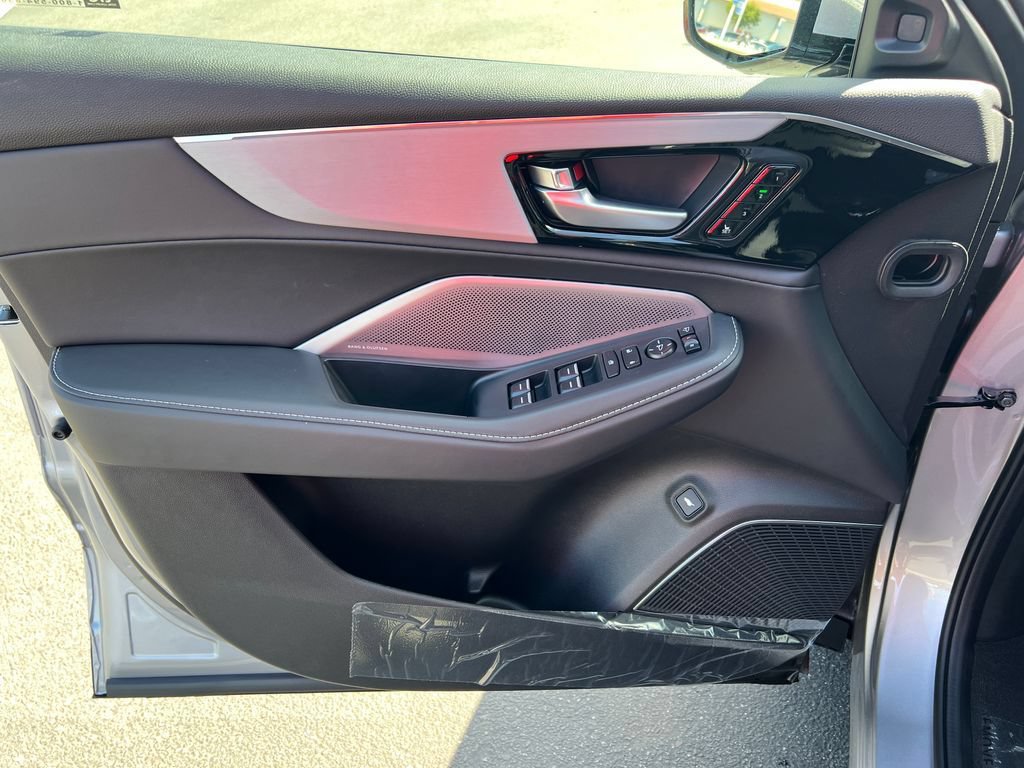 Certified 2026 Acura MDX FWD w/ Technology Package image 12