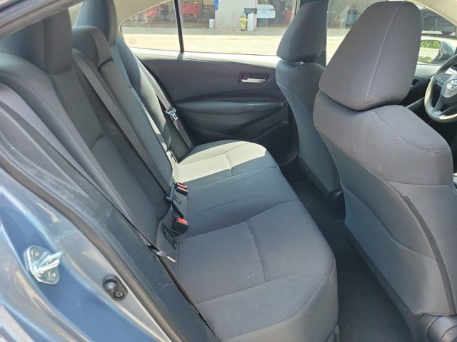 Used 2021 Toyota Corolla LE FWD image 9
