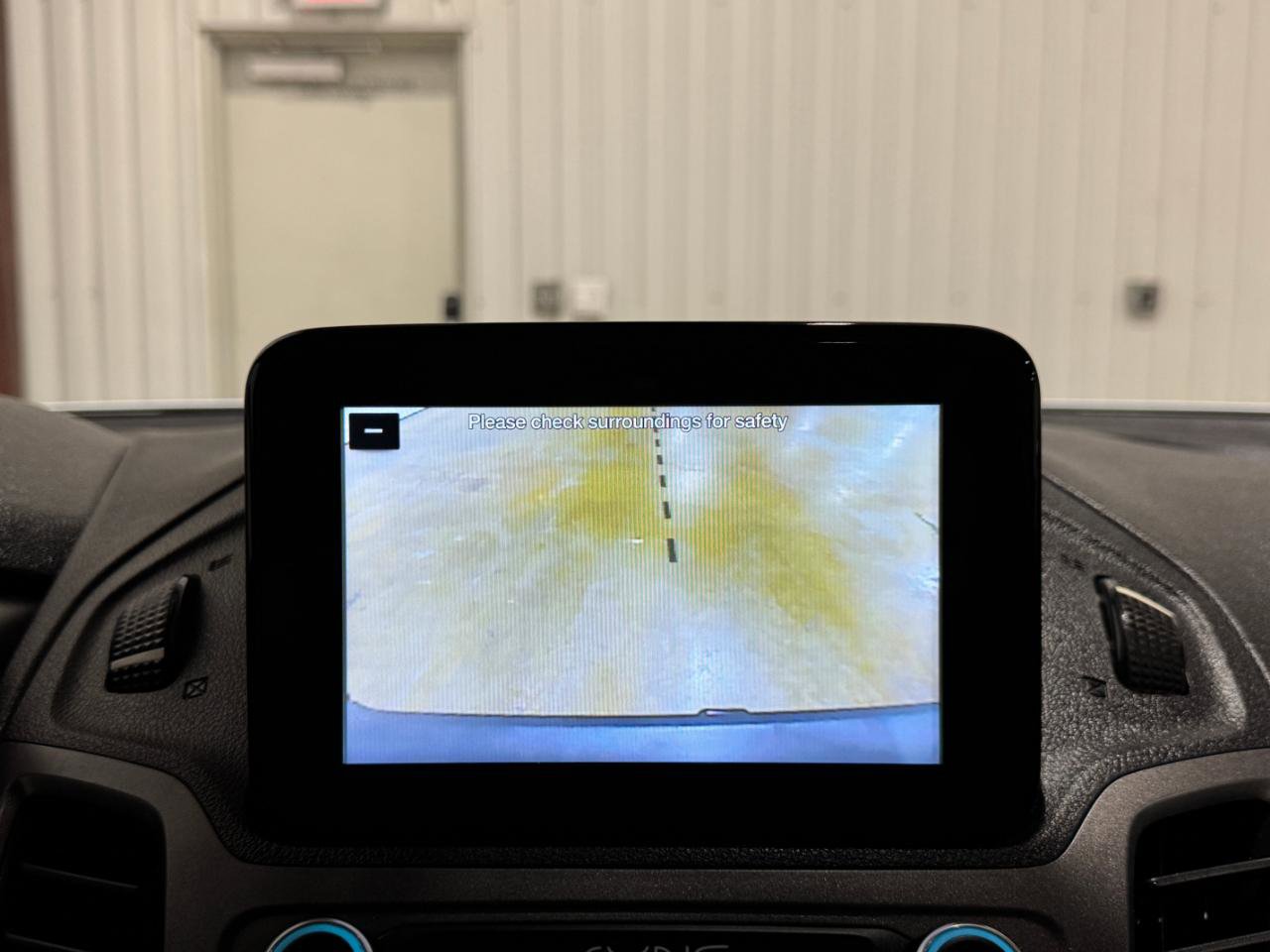 Used 2020 Ford Transit Connect XLT image 31