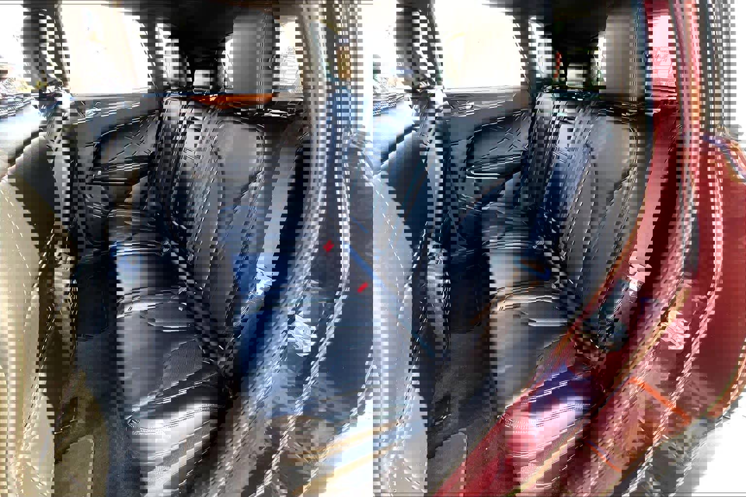 Used 2017 Lincoln MKC Select w/ Select Plus Package image 17