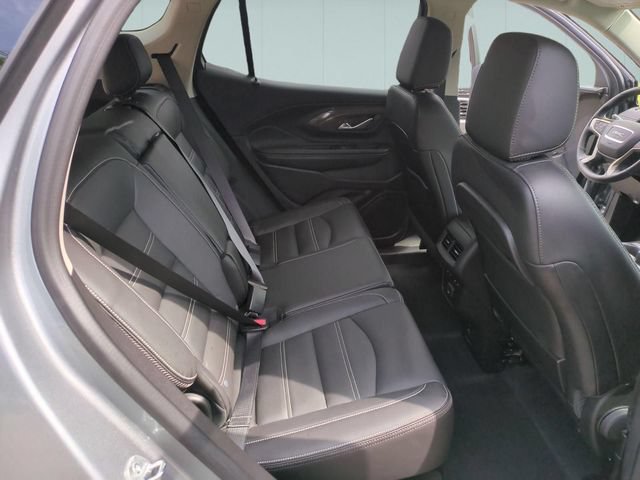 Used 2024 GMC Terrain Denali w/ Denali Premium Package AWD/4WD image 28