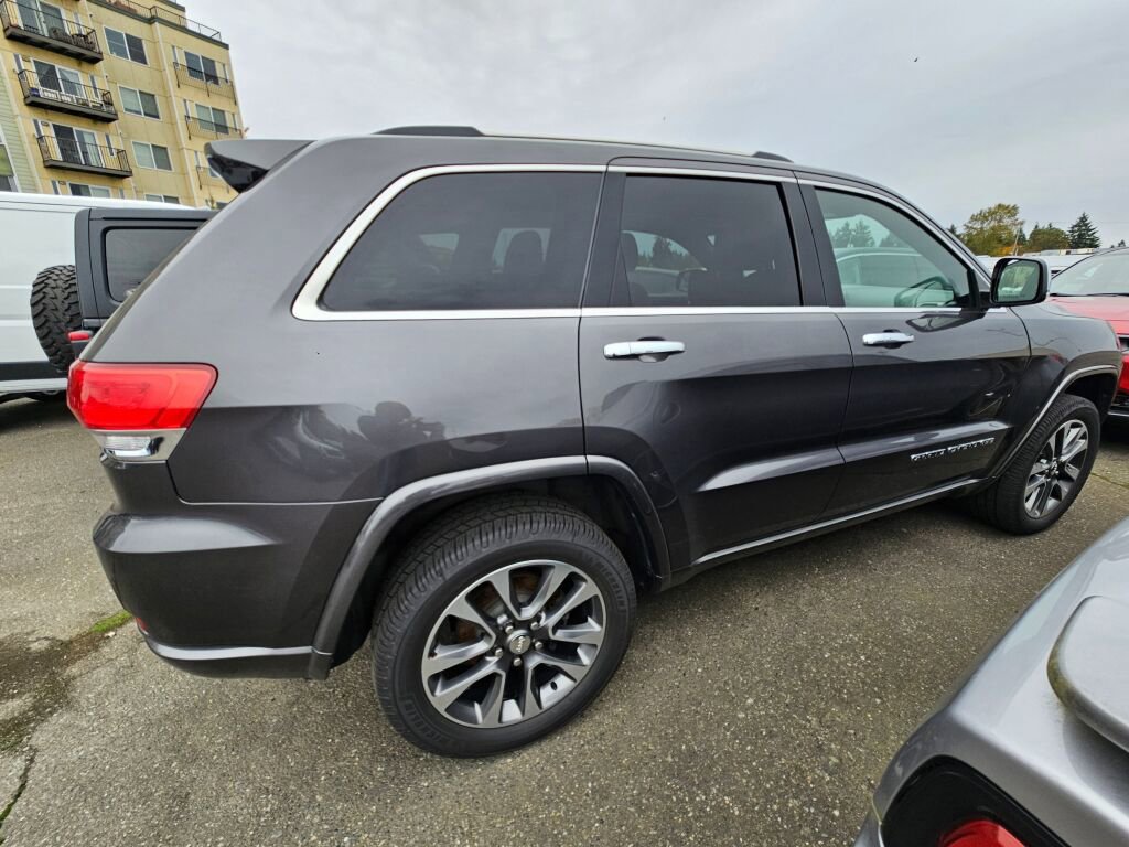 Used 2018 Jeep Grand Cherokee Overland image 9