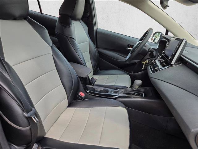 Used 2021 Toyota Corolla LE FWD image 18